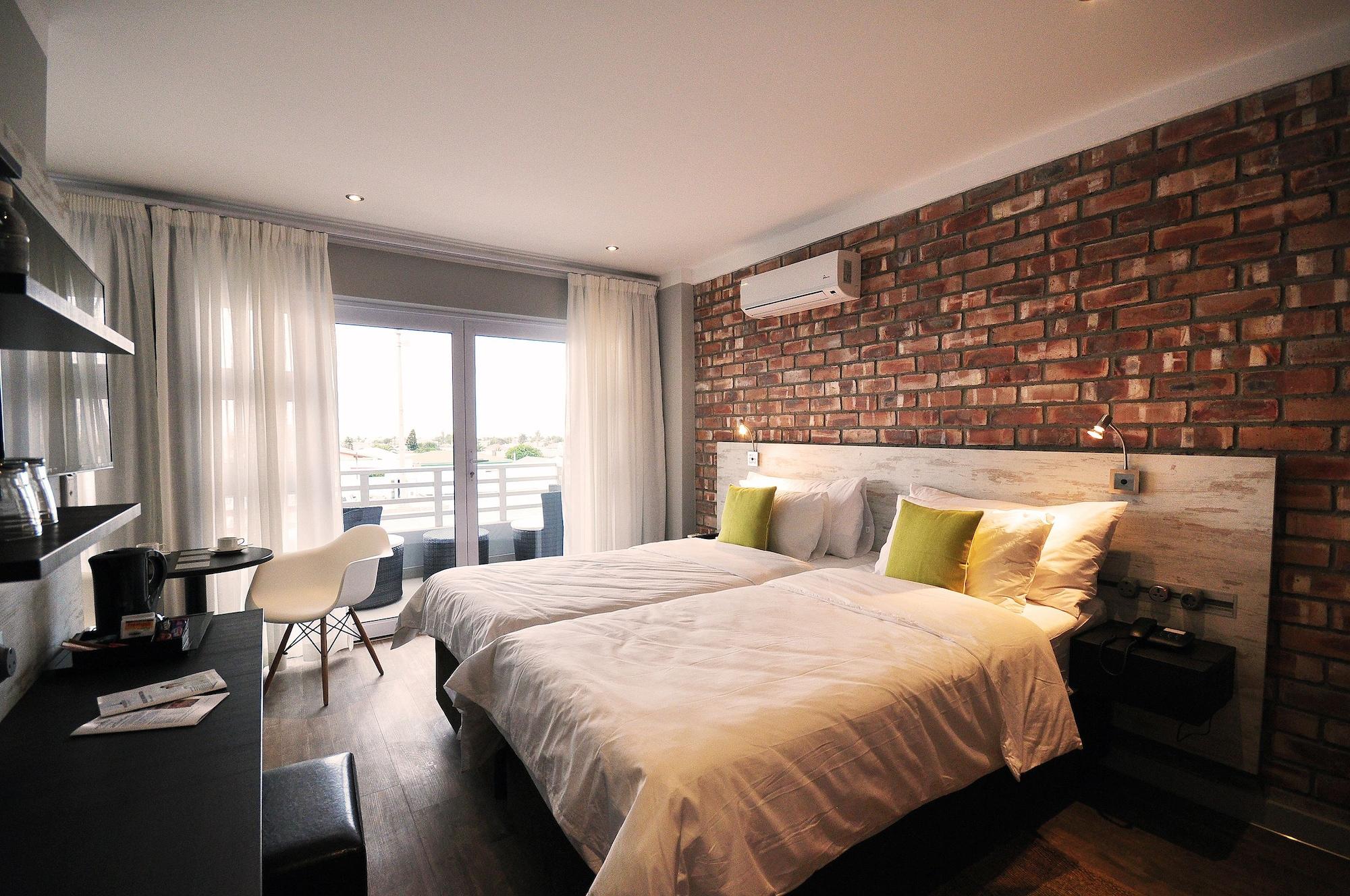 Swakopmund Plaza Hotel Dış mekan fotoğraf